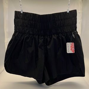 FP MOVEMENT “The way home” athletic short, black, size small NWT